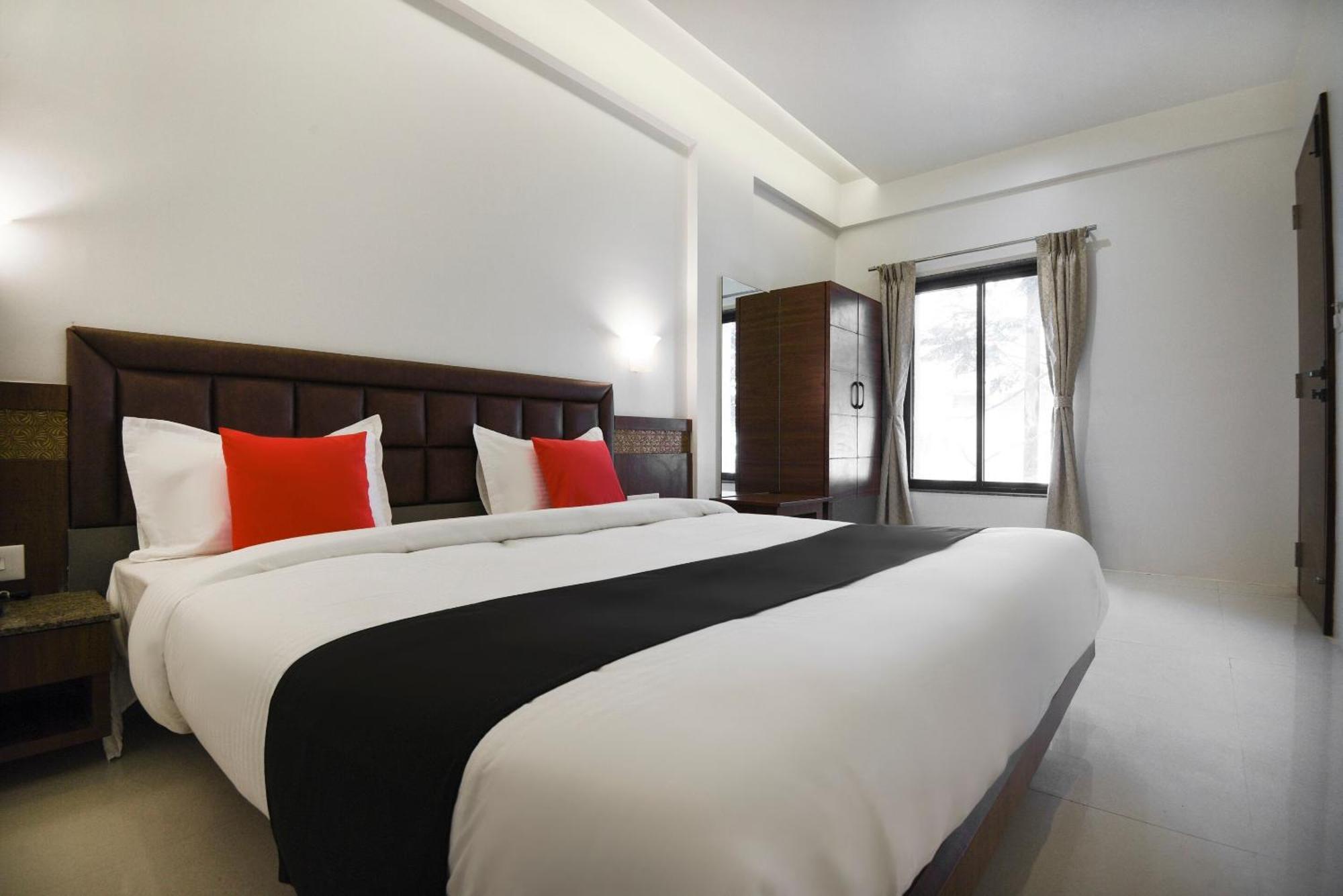 Mangvadi Oyo Flagship Hotel Shreeyash Executive מראה חיצוני תמונה