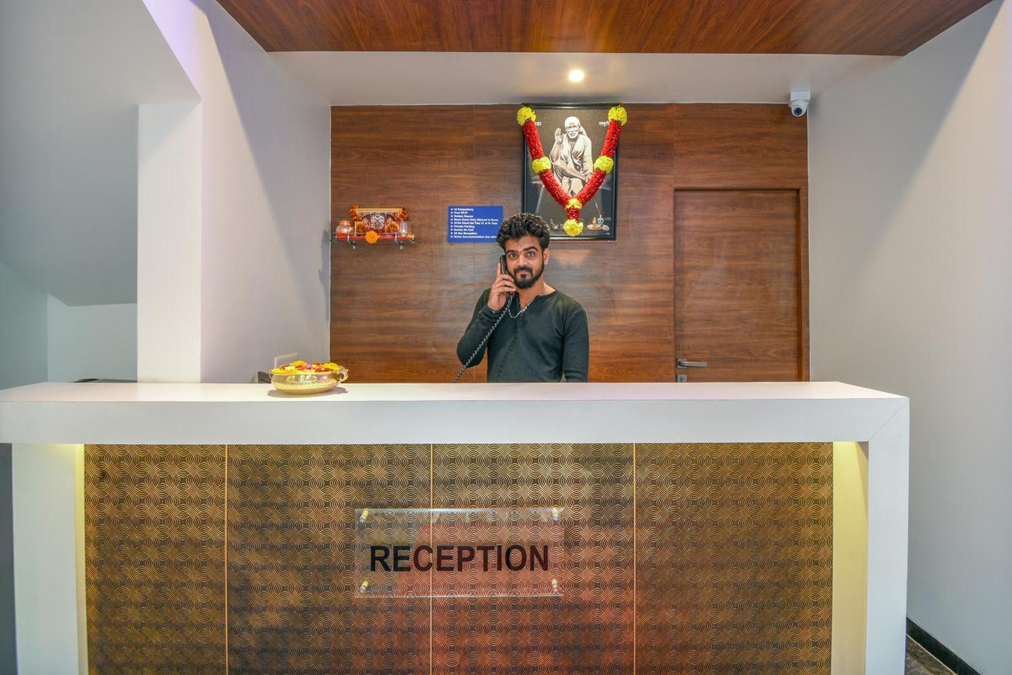 Mangvadi Oyo Flagship Hotel Shreeyash Executive מראה חיצוני תמונה